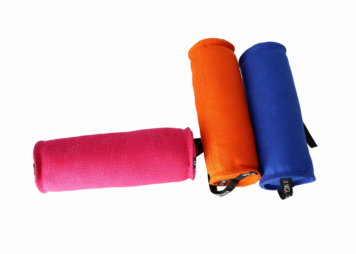 Dingo Gear – Играчка за тренировки: ролка с дръжки от текстилна лента, 10 × 29 cm