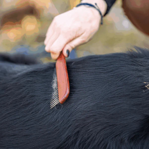 Гребен за кучета, тънка дръжка – 230 x 25 мм, метални зъби 30 мм