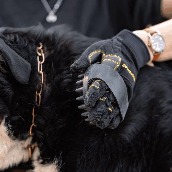 Гребен за къри, овален – гумен, черен, 150 x 100 мм