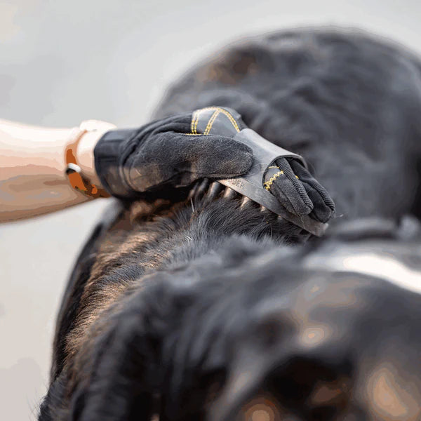 Гребен за къри, овален – гумен, черен, 150 x 100 мм