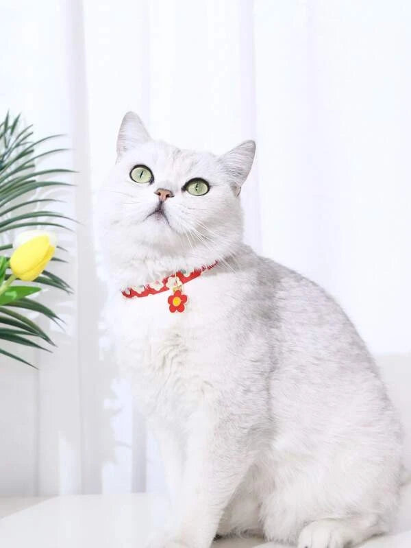 Нашийник за домашен любимец с висулка от камбанка и флорален принт